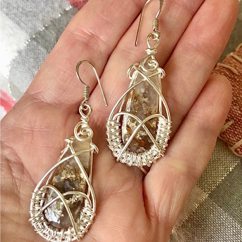 Wire wrapped Dendrite jasper agate earrings! Lovely! Plated silver